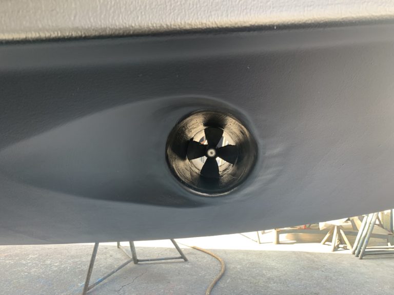 Bow thruster installation